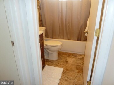 12908 Bluhill Rd, Silver Spring, MD 20906 - photo 2