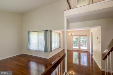 14725 Pebble Hill Ln, North Potomac, MD 20878 - photo 5