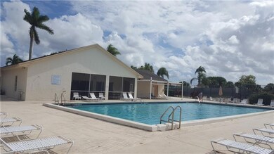 9718 Boca Gardens Cir N unit D, Boca Raton, FL 33496 - photo 2