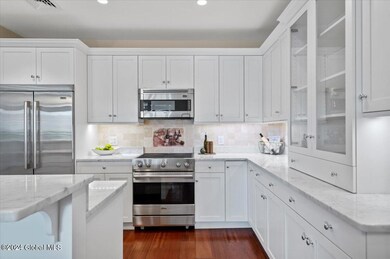 38 High Rock Ave unit 4E, Saratoga Springs, NY 12866 - photo 7