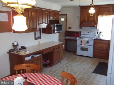 63 Patrick Ave, Littlestown, PA 17340 - photo 5