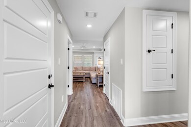 136PointBreezeWay-12