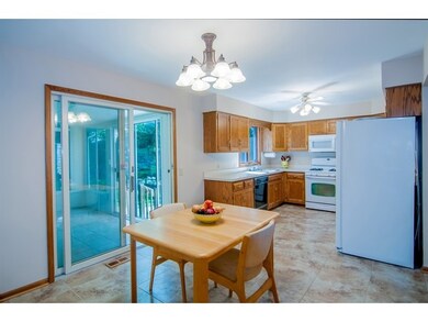 760 Mather Ln unit 2, Batavia, IL 60510 - photo 2