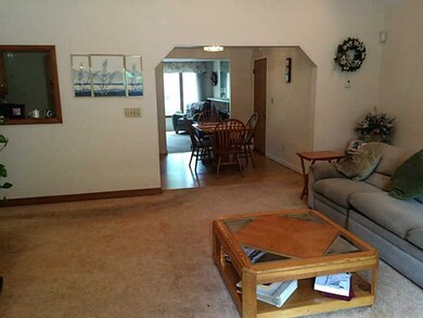 252 Park View Ave, Warwick, RI 02888 - photo 4