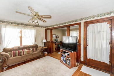 6- Living room 4