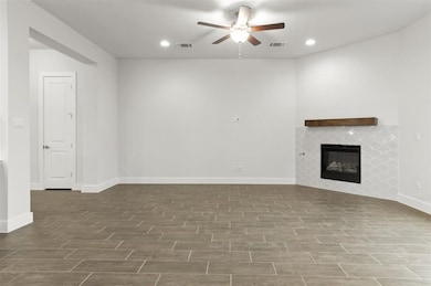 200 Castlefields St, Hutto, TX 78634 - photo 5