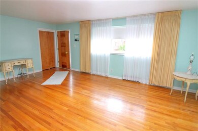 Light and Bright - spacious living room featuring 