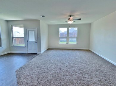 1521 Seabiscuit Dr, Granbury, TX 76049 - photo 3