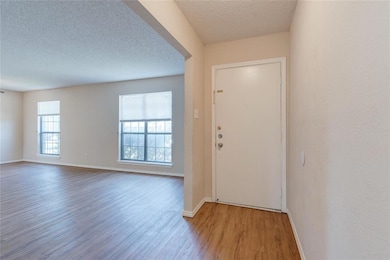 2924 Turtlerock Dr, Bedford, TX 76021 - photo 4