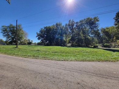 874 Lubeck Dr, Georgetown, OH 45121 - photo 2