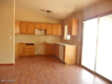 023-266386 - Dining Area- Kitchen
