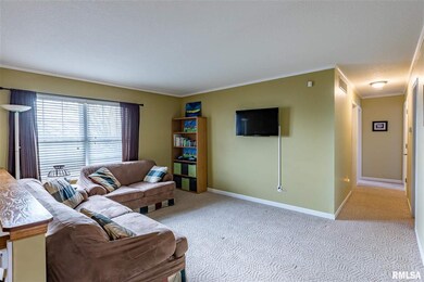 4114 White Pines Dr, Davenport, IA 52804 - photo 6