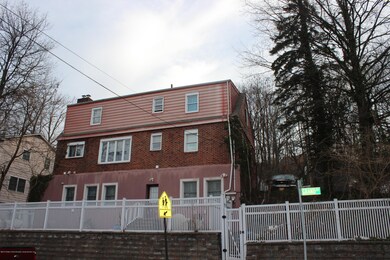 772 Howard Ave, Staten Island, NY 10301 - photo 6