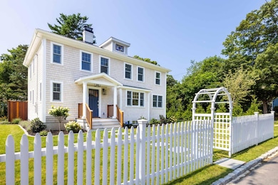 5 Pine Tree Lane, Vineyard Haven
