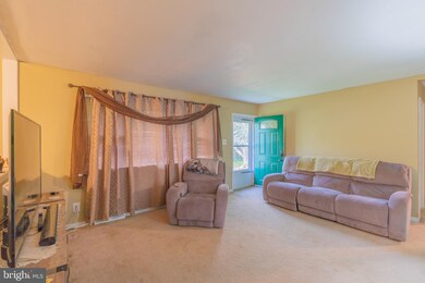 8 Lauffer Ln, Sewell, NJ 08080 - photo 4