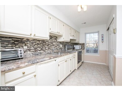 10 E Oleander Dr, Mount Laurel, NJ 08054 - photo 5