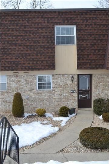 D6 Alpine Ct, Reading, PA 19606 - photo 2