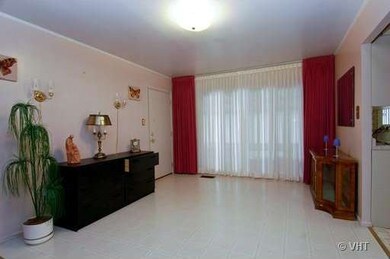 915 Portsmouth Ave, Westchester, IL 60154 - photo 4