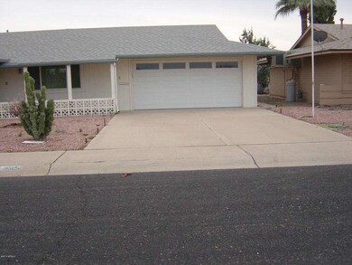 9919 W Crosby Cir S, Sun City, AZ 85351 - photo 2