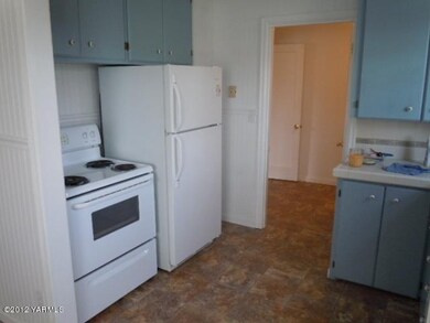 Newer Appliances in Kitchen