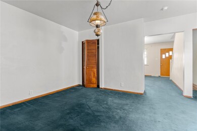 318 Kennedy Ave, East Vandergrift, PA 15629 - photo 4