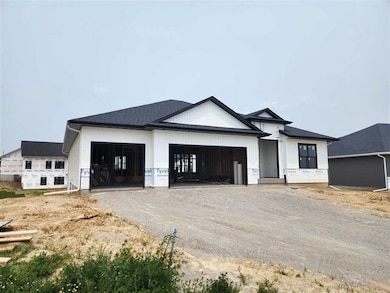 620 Rock Ridge Rd, Tiffin, IA 52340 - photo 3