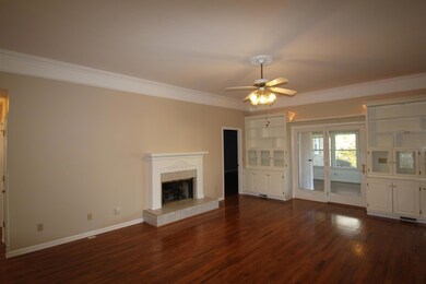 61 Robin Ln, Manchester, TN 37355 - photo 3