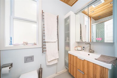 67 Hauxhurst Ave, Weehawken, NJ 07086 - photo 3