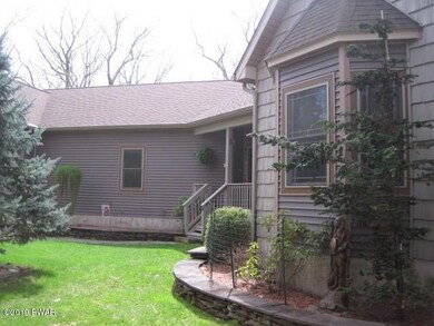 116 Stockton Dr, Milford, PA 18337 - photo 4