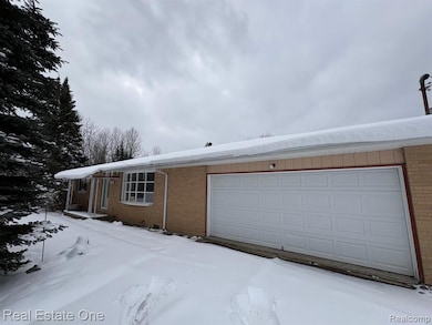 2855 E County Line Rd, Hale, MI 48739 - photo 2