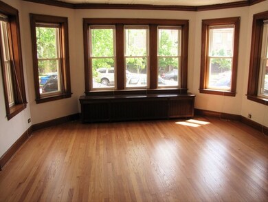 5350 W Wellington Ave, Chicago, IL 60641 - photo 4