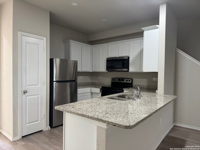 7356 Misty Ridge Dr unit 14, Converse, TX 78109 - photo 4