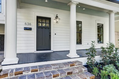 636 E 7th 1/2 St, Houston, TX 77007 - photo 3