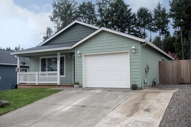 527 SE Neptune Ave, Lincoln City, OR 97367 - photo 3