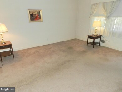 1031 Winsford Rd, Towson, MD 21204 - photo 3