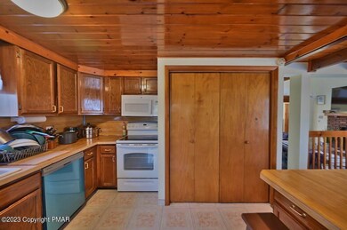 3233 Stonehenge Dr, East Stroudsburg, PA 18301 - photo 7