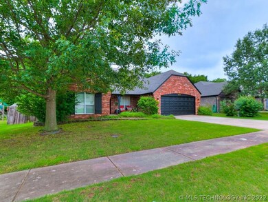 5008 S 202nd East Ave, Broken Arrow, OK 74014 - photo 3