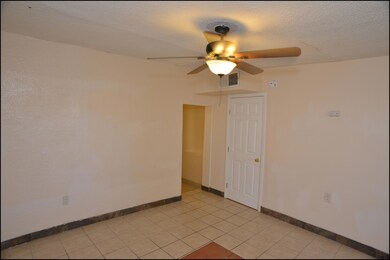 413 Gallagher St unit 3, El Paso, TX 79915 - photo 5