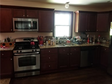 15 Oakdale St, Providence, RI 02908 - photo 3