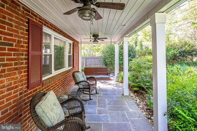 7216 Tod St, Falls Church, VA 22046 - photo 6