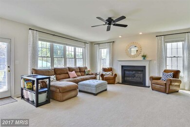 42096 Porch Light Dr, Aldie, VA 20105 - photo 3