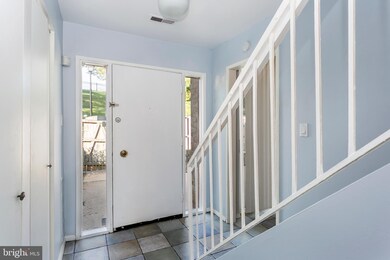 10452 Faulkner Ridge Cir, Columbia, MD 21044 - photo 3