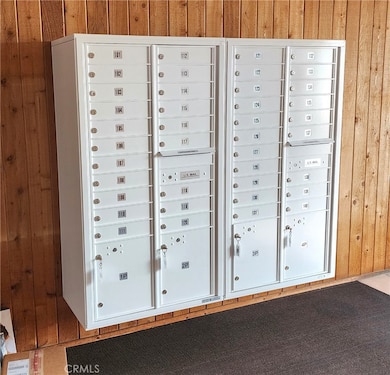 MAILBOXES