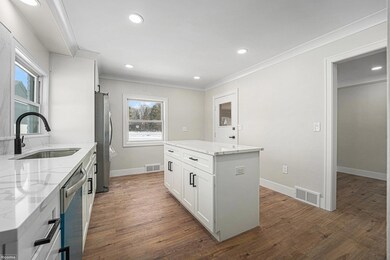 23558 Russell St, Southfield, MI 48075 - photo 7