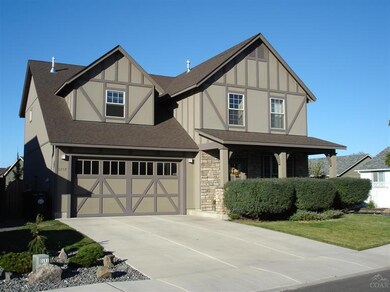 3357 SW Metolius Ave, Redmond, OR 97756 - photo 2