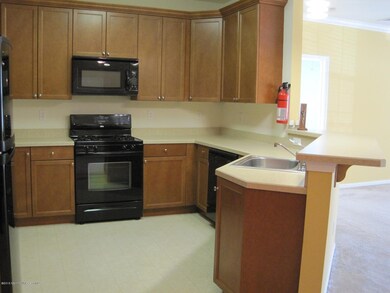 313 Mill Pond Way unit 313, Eatontown, NJ 07724 - photo 4