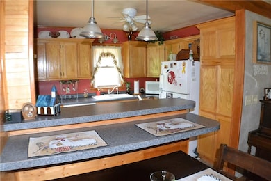 526 W Kirk St, Shawnee, OK 74801 - photo 6