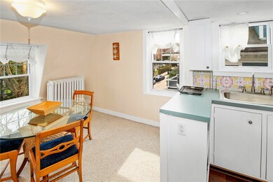 7 Bull St unit 3, Newport, RI 02840 - photo 6