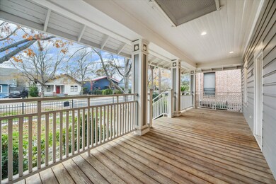 936 Columbia St, Houston, TX 77008 - photo 2
