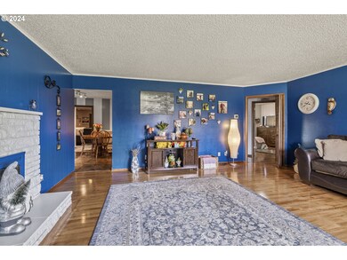 3250 Maple St, Longview, WA 98632 - photo 2